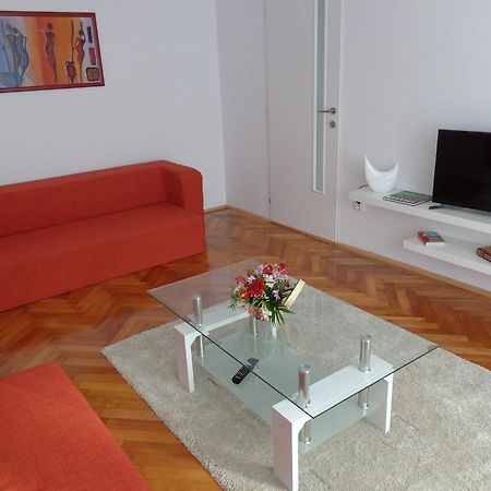Olympus Apartment Alba Iulia Extérieur photo